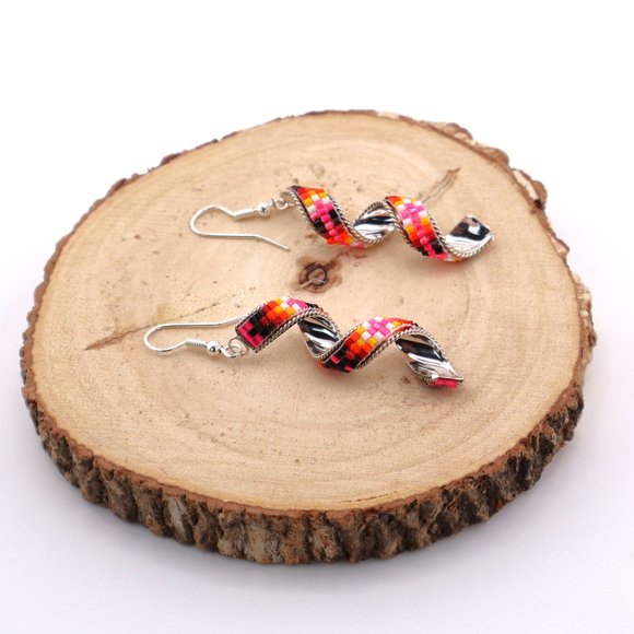 Authentic Native American Spiral Beaded Dangle Earrings Handcrafted Jewelry** - Picture 6 of 9